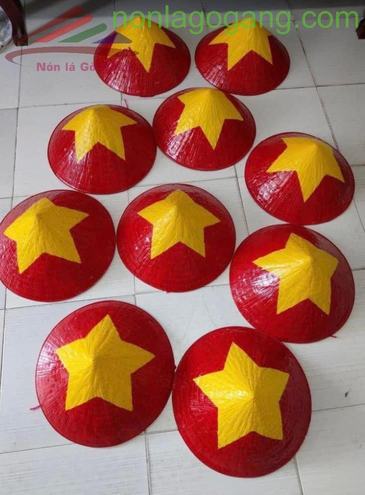 Phát Triển Làng Nghề Nón Lá Cờ Đỏ Sao Vàng